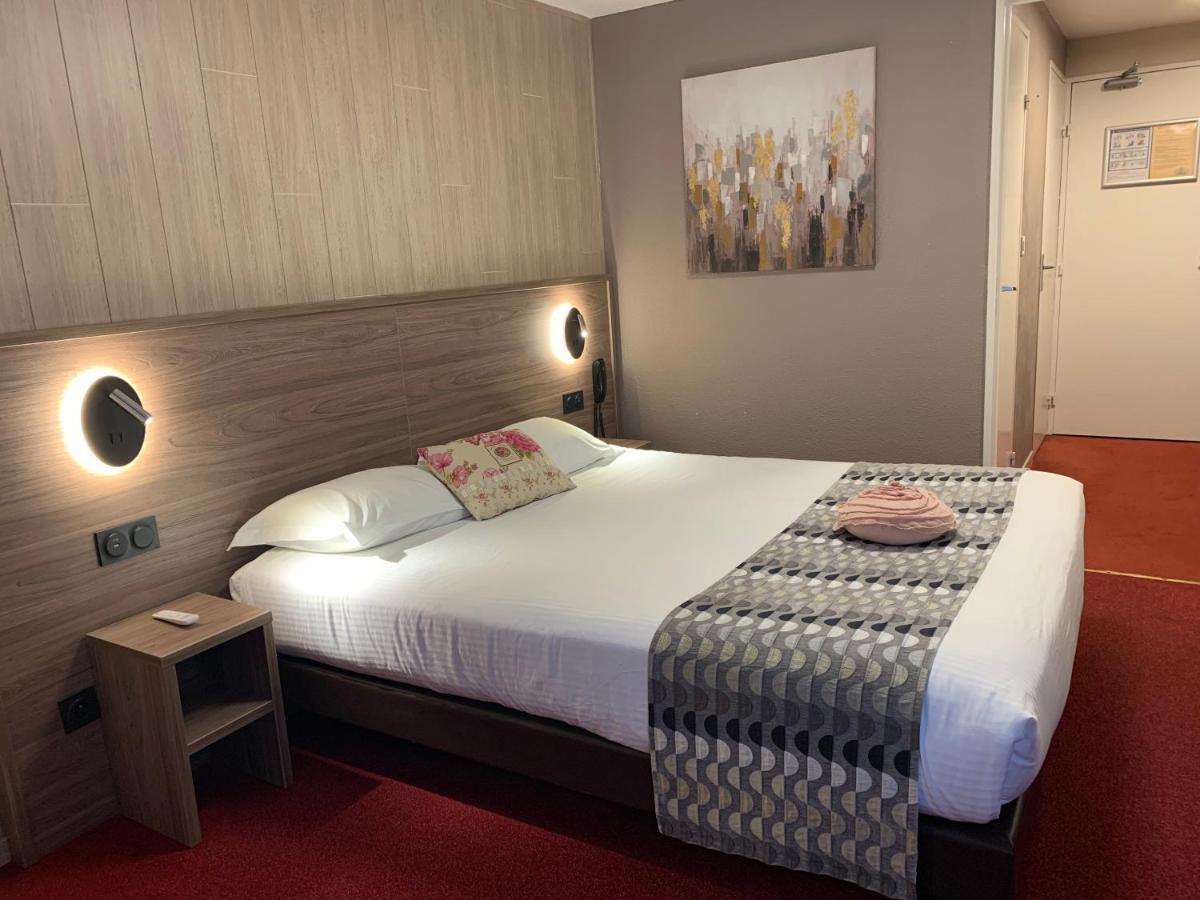 Logis Hotel Le Lac Эмбрён Экстерьер фото